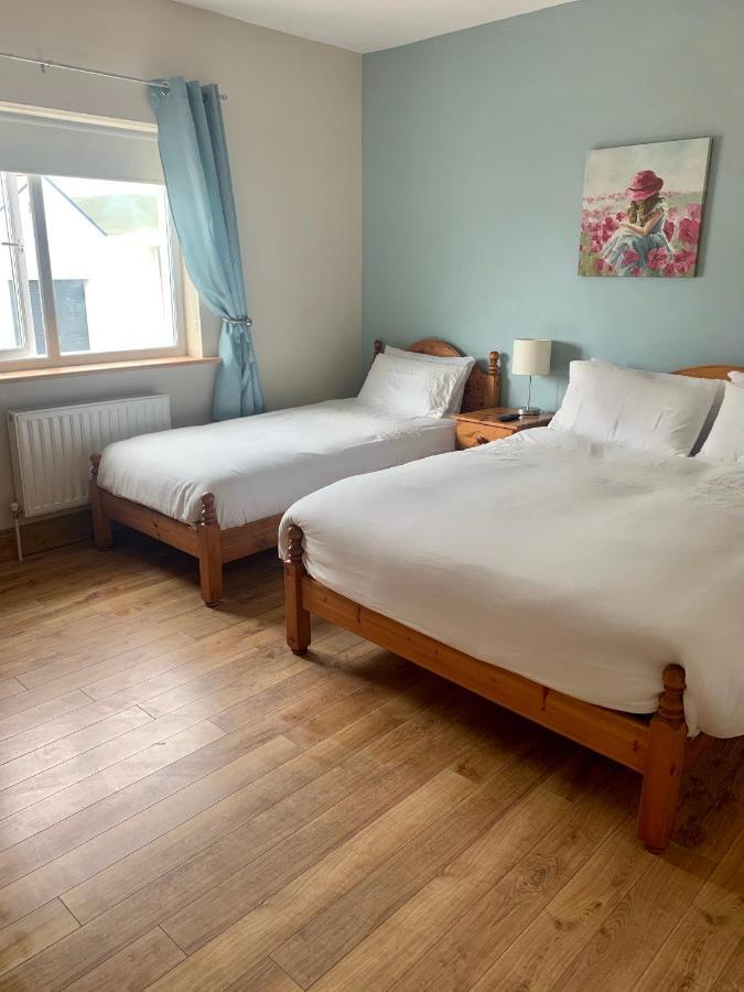 Wild Atlantic Way Cottage Dooagh Eksteriør billede