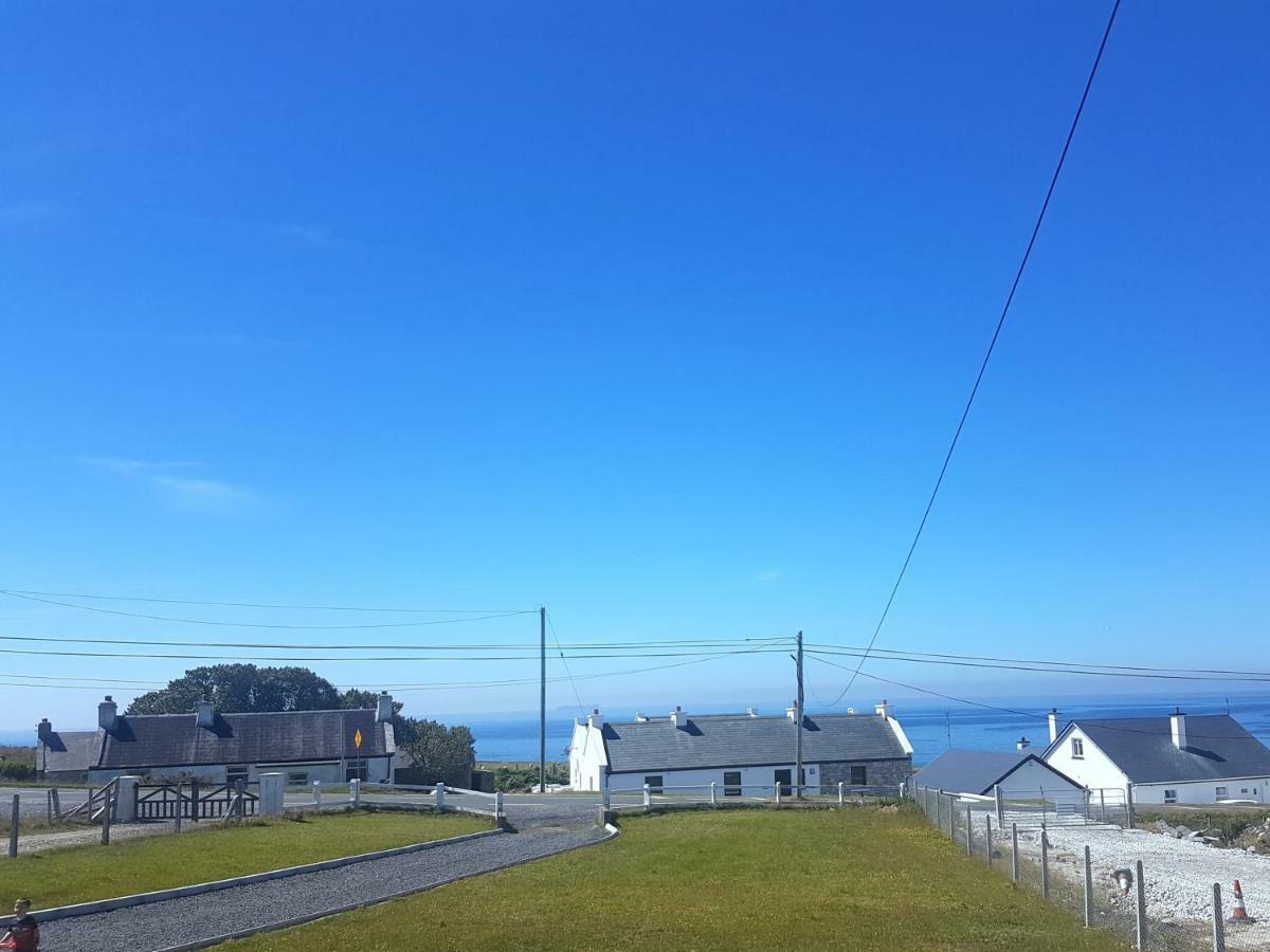 Wild Atlantic Way Cottage Dooagh Eksteriør billede